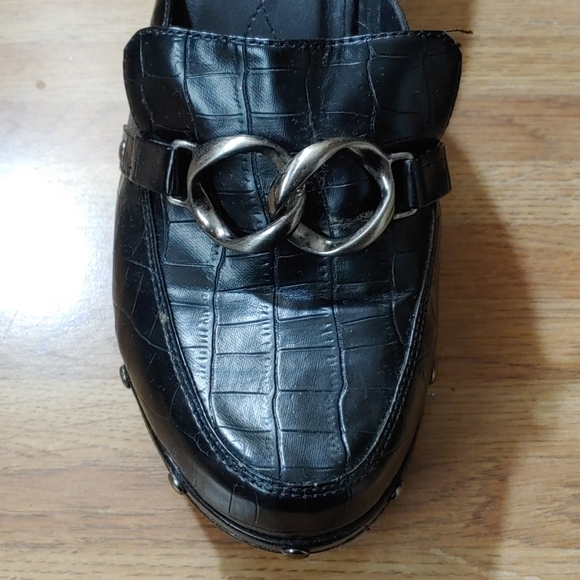 Bear Ever Carman Bare Traps Clogs 8M - Picture 3 of 10